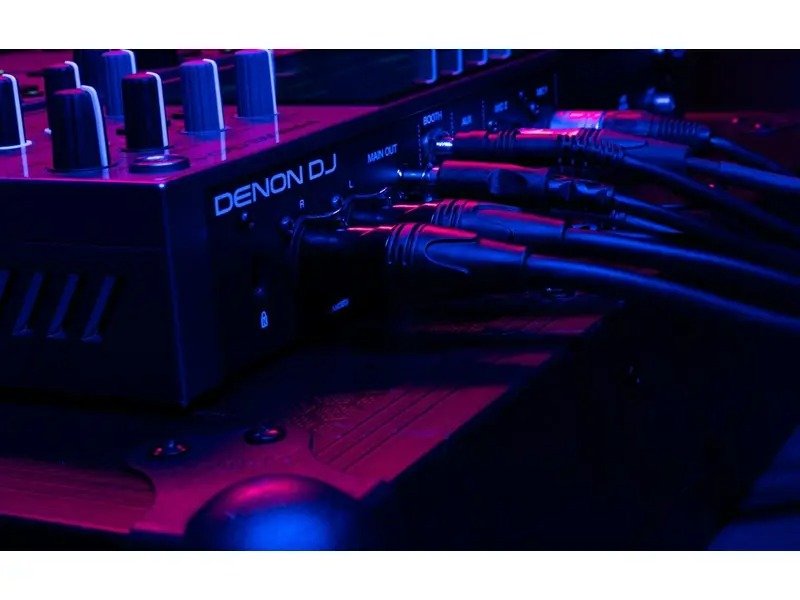 DENON DJ PRIME GO+ – Bild 6